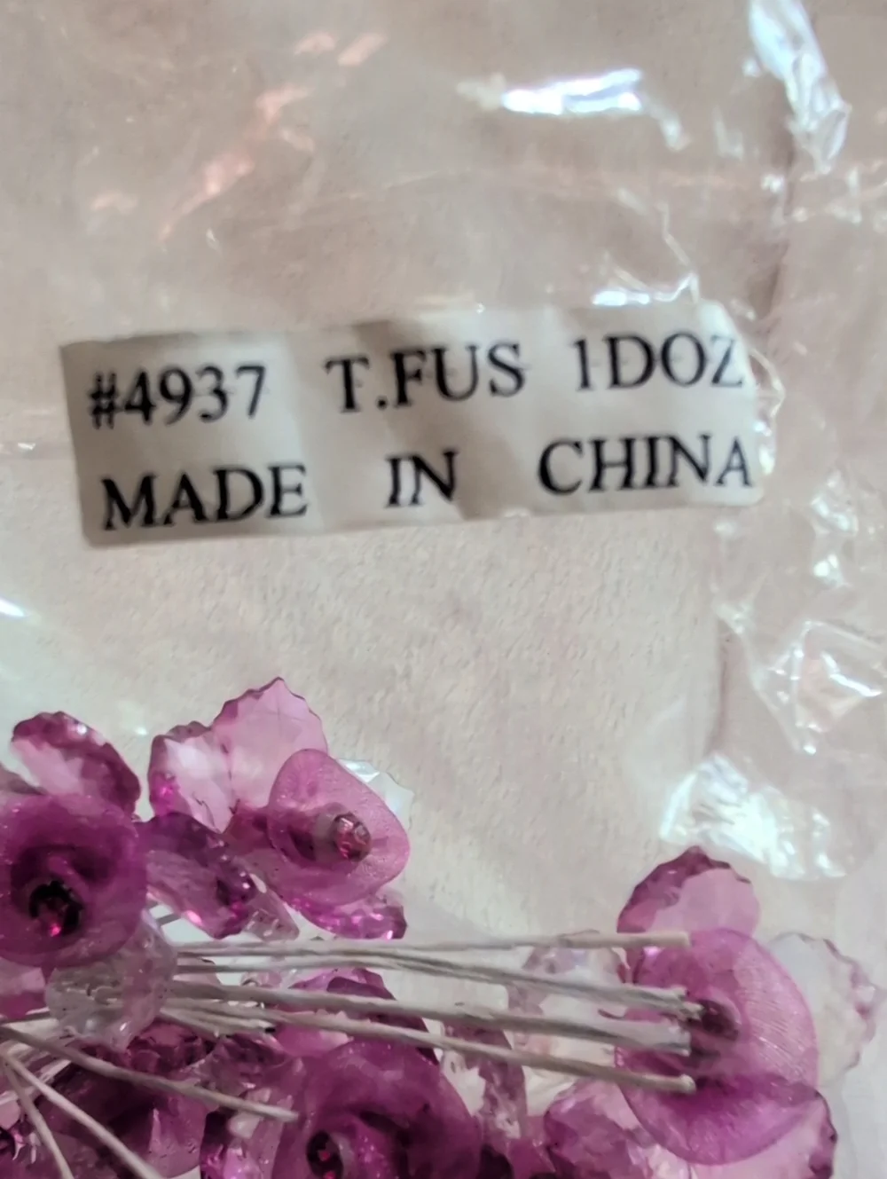 72 Pieces Fuchsia Acrylic And Organza Flowers